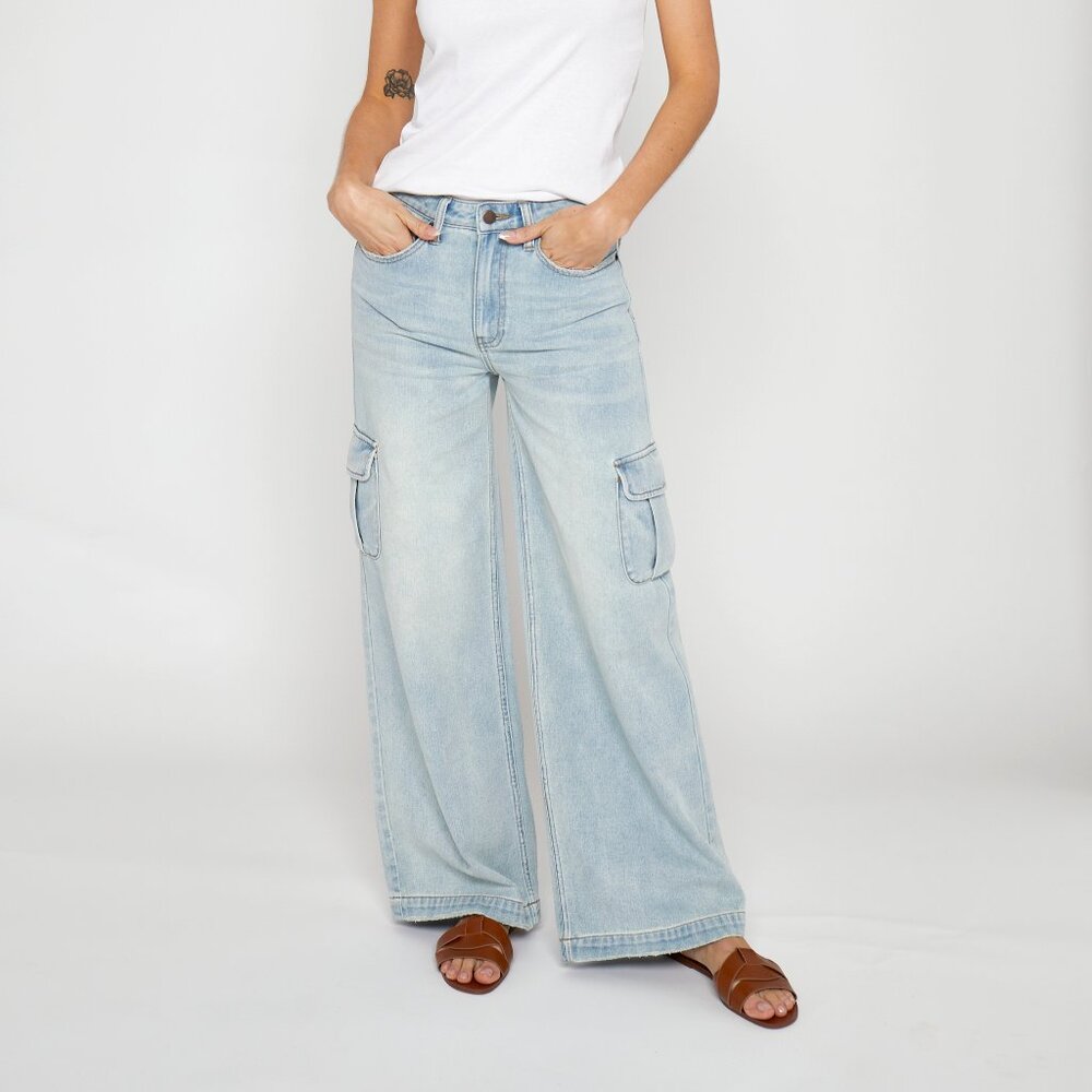 NWT Oliver Logan Madison Midrise Cargo Jeans Sustainable Ethical Size 34